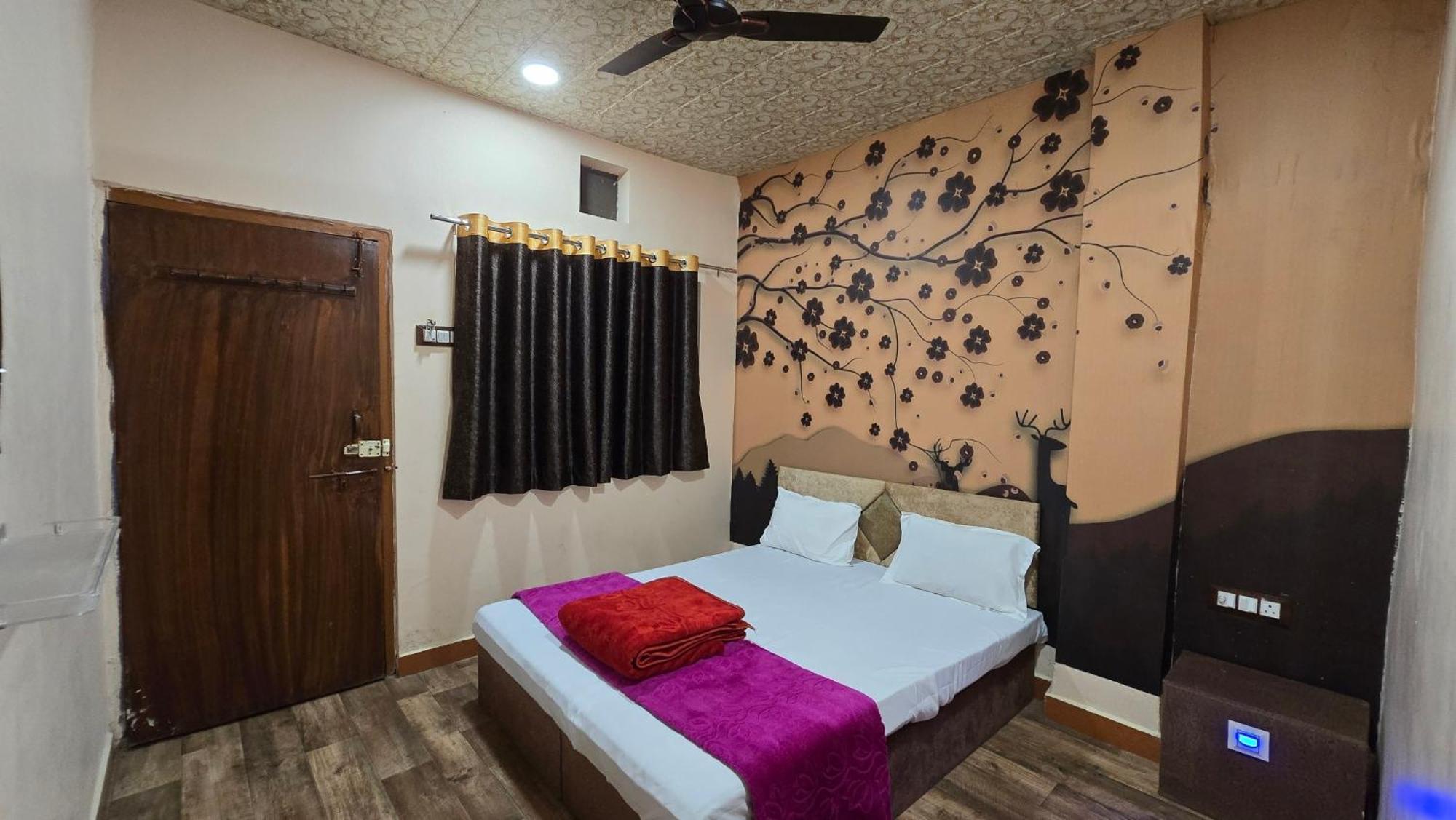 Hotel Maheshwari Green'S Ujaim Exterior foto