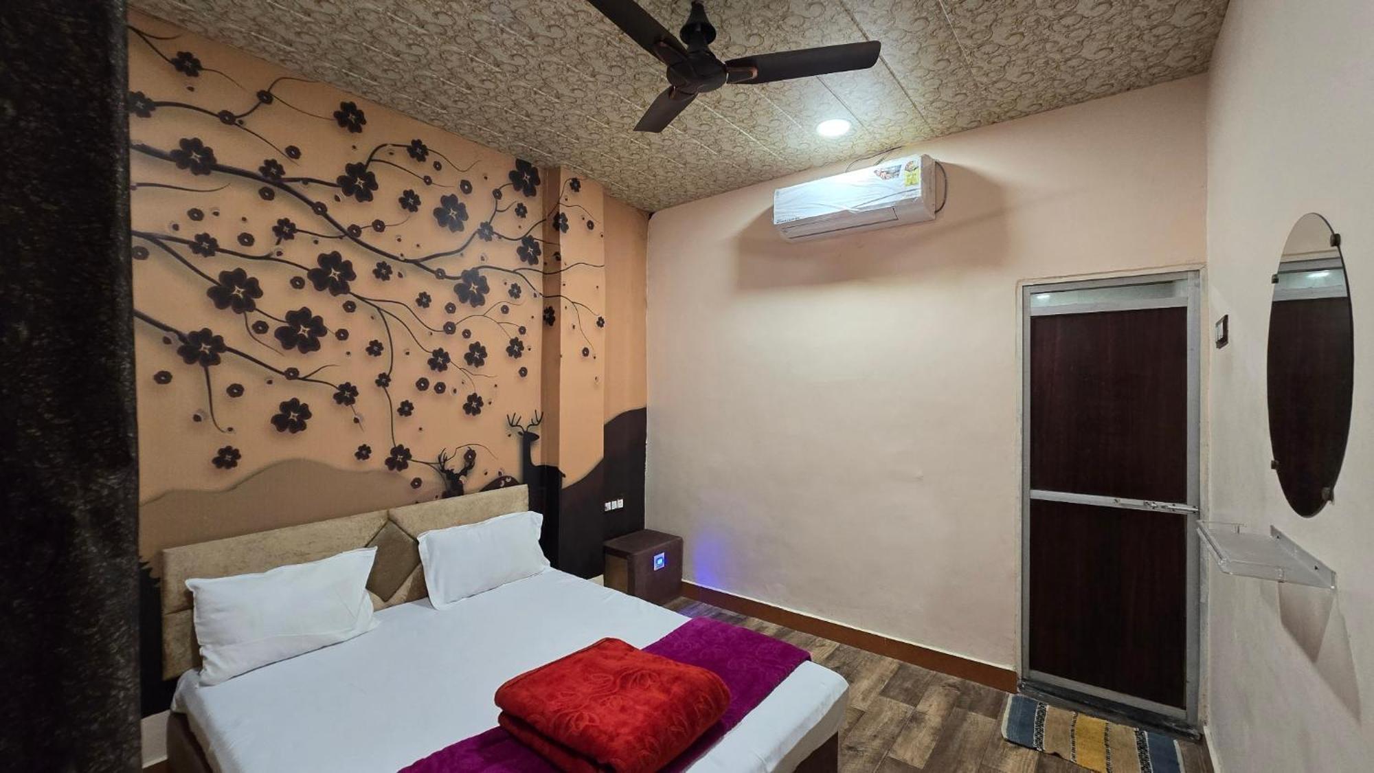 Hotel Maheshwari Green'S Ujaim Exterior foto