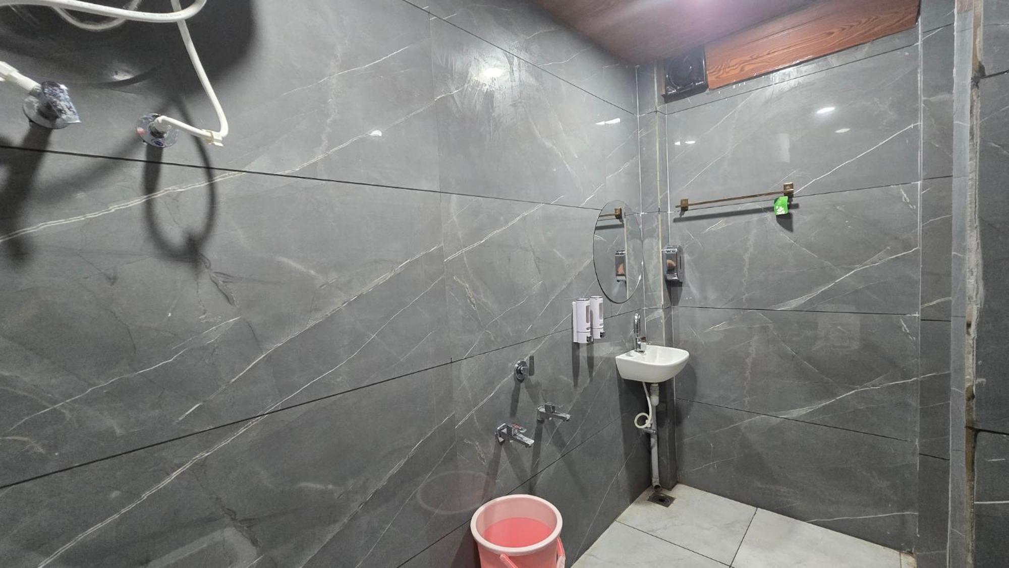 Hotel Maheshwari Green'S Ujaim Exterior foto