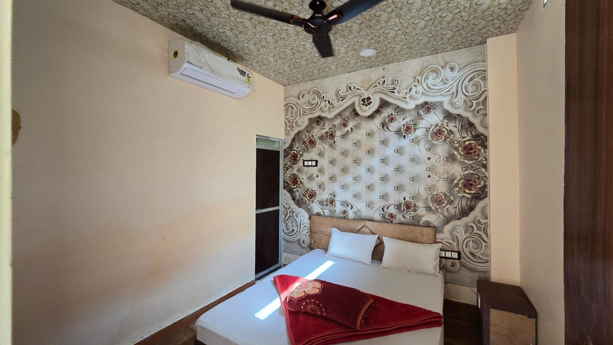 Hotel Maheshwari Green'S Ujaim Exterior foto