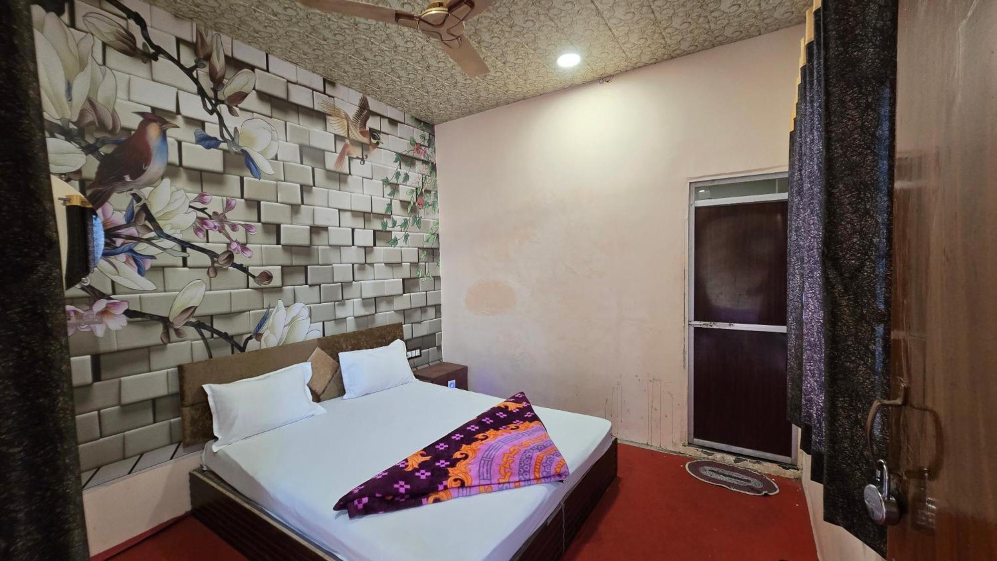 Hotel Maheshwari Green'S Ujaim Exterior foto