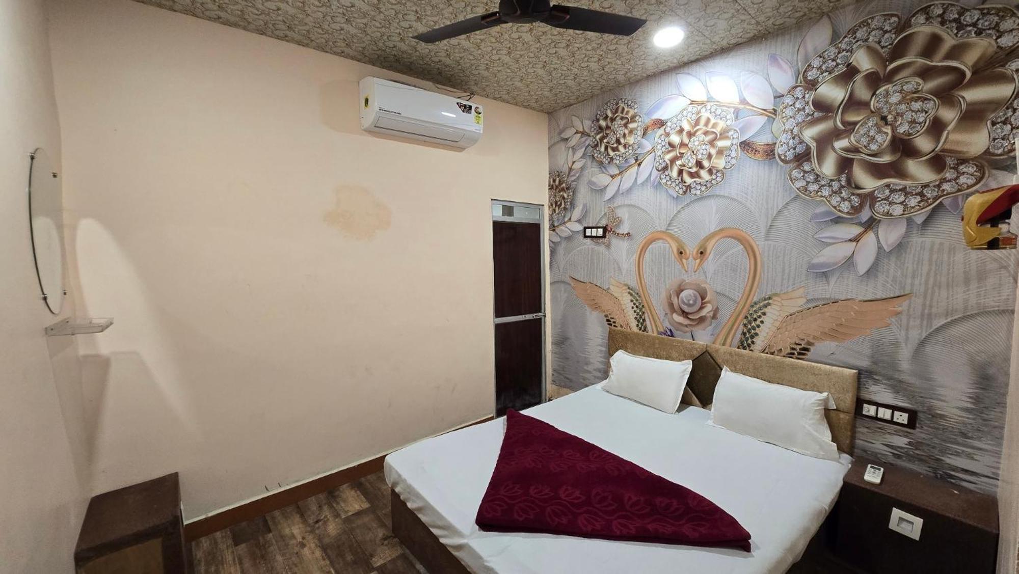 Hotel Maheshwari Green'S Ujaim Exterior foto