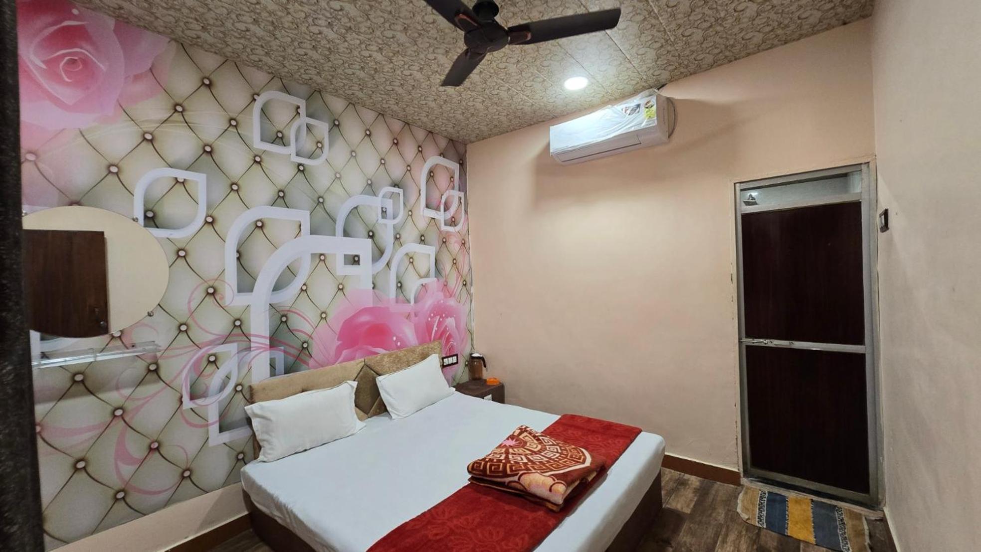 Hotel Maheshwari Green'S Ujaim Exterior foto
